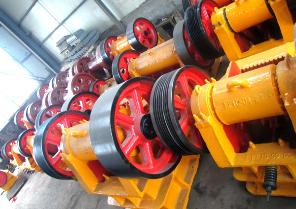 High-efficiency energy-saving jaw crusher